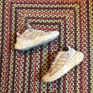 Neutral addidas sneakers